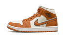 Air Jordan 1 Mid SE Sport Spice