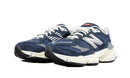 9060 Navy White