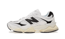 9060 White Black