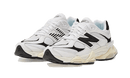 9060 White Black