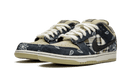 SB Dunk Low Travis Scott